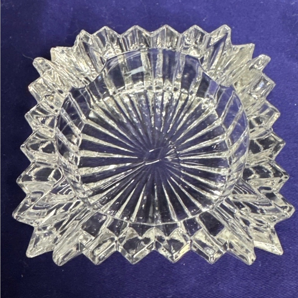 Vintage Heisey Ridgeleigh Glass Ashtray. Approx 2 3/4" - Picture 1 of 4